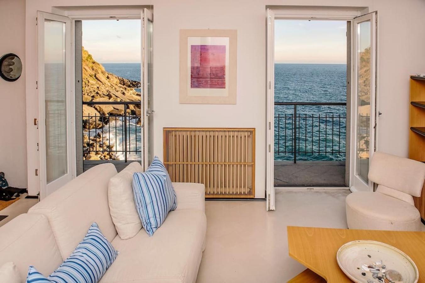 베르나차 Carattino 12 Idyllic Seafront Retreat 아파트 외부 사진